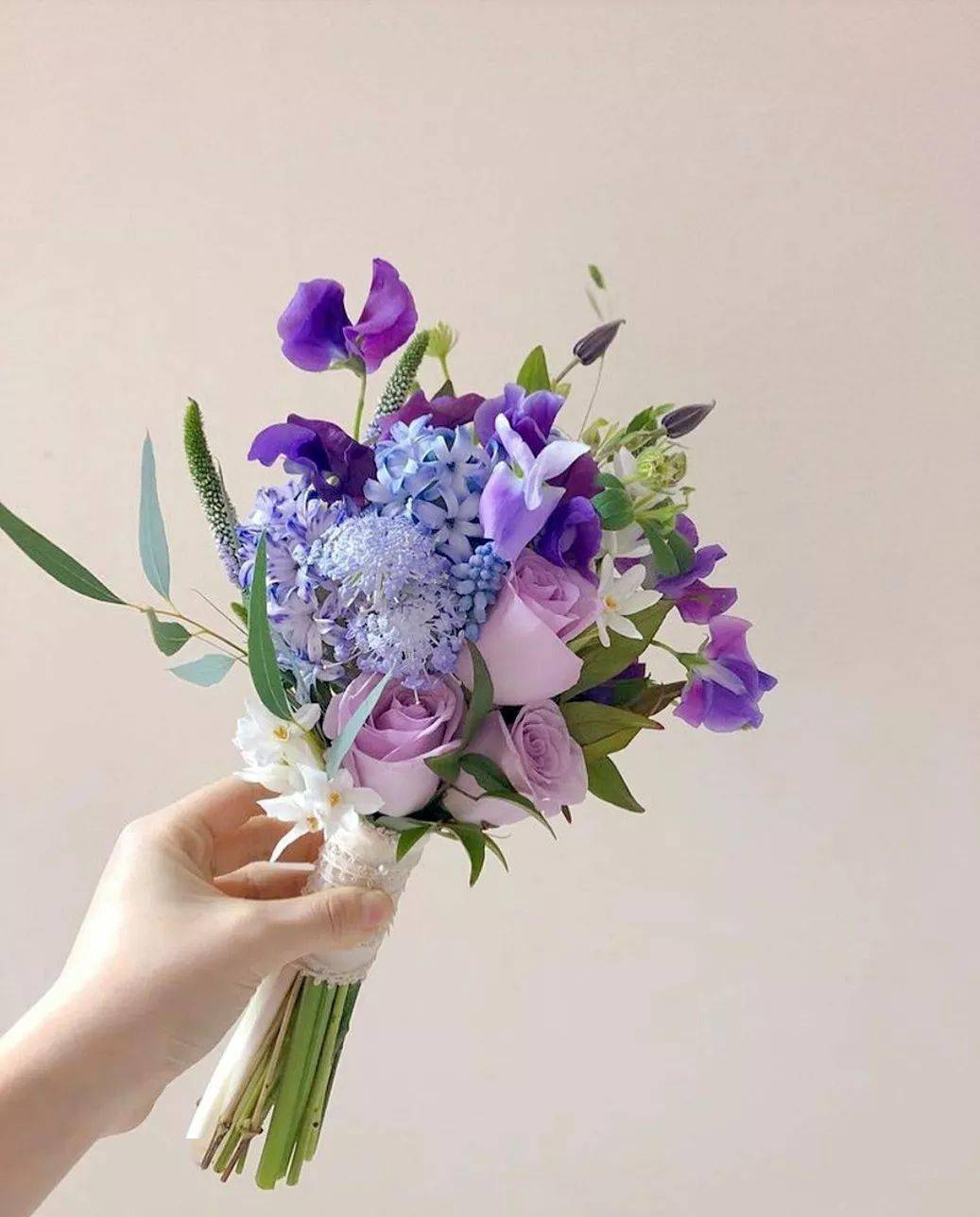 花艺赏析雅致韩式迷你小花束