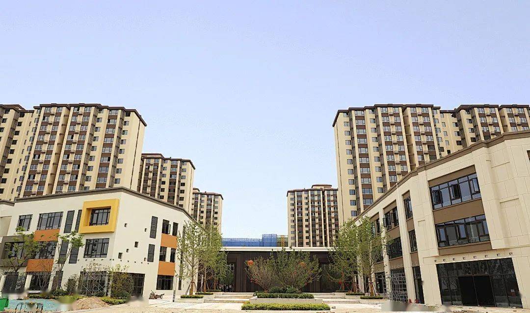 新合新苑一期是我市首个按照"四最"标准建设完成并进入图纸分房的高