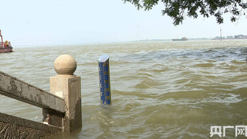 鄱阳湖水位突破18米离警戒水位不到1米