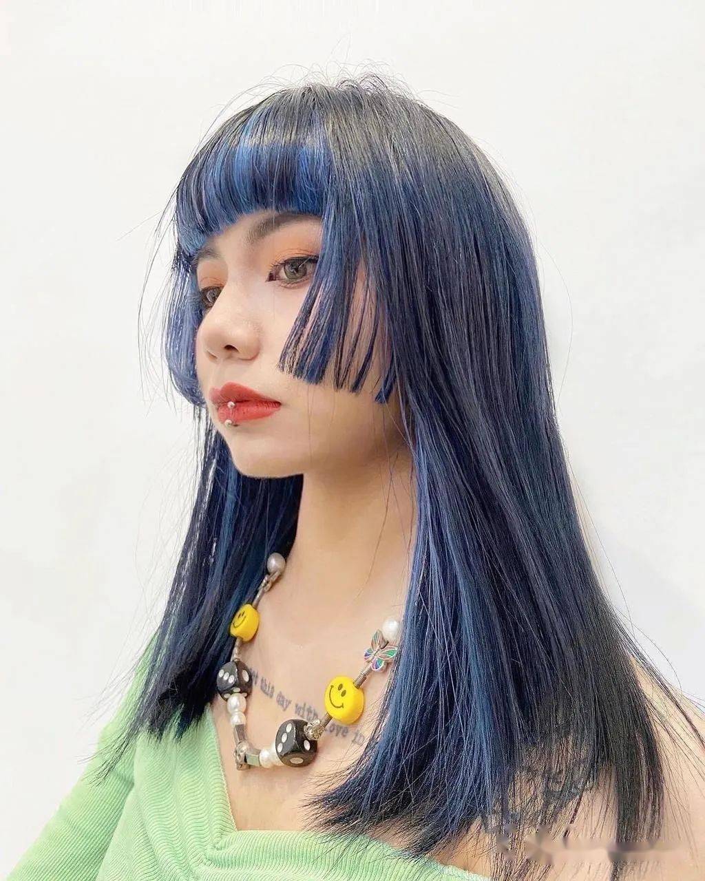 清新女生最爱putsu cut一刀切齐发尾让质感翻倍!