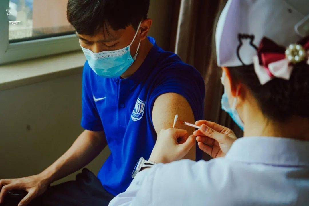 沧州雄狮重新集结全队注射新冠疫苗