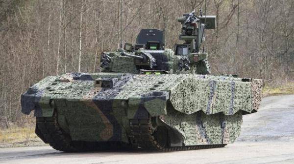 英军豪掷32亿英镑购“劣质装甲车”，无法在行进中射击_阿贾克斯