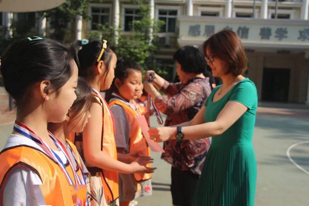 北京精诚实验小学(北京精诚实验小学招聘信息)