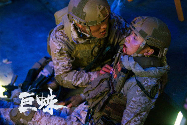 保驾护航,于荣光带领特战小队冲锋陷阵《巨蛛》除了有苏宥辰,李小爱