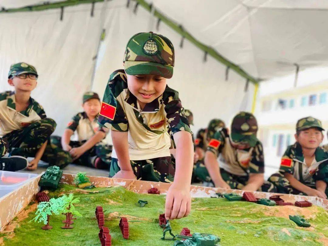名额告急5w全国爸妈亲测过的王牌军事夏令营火热集结中