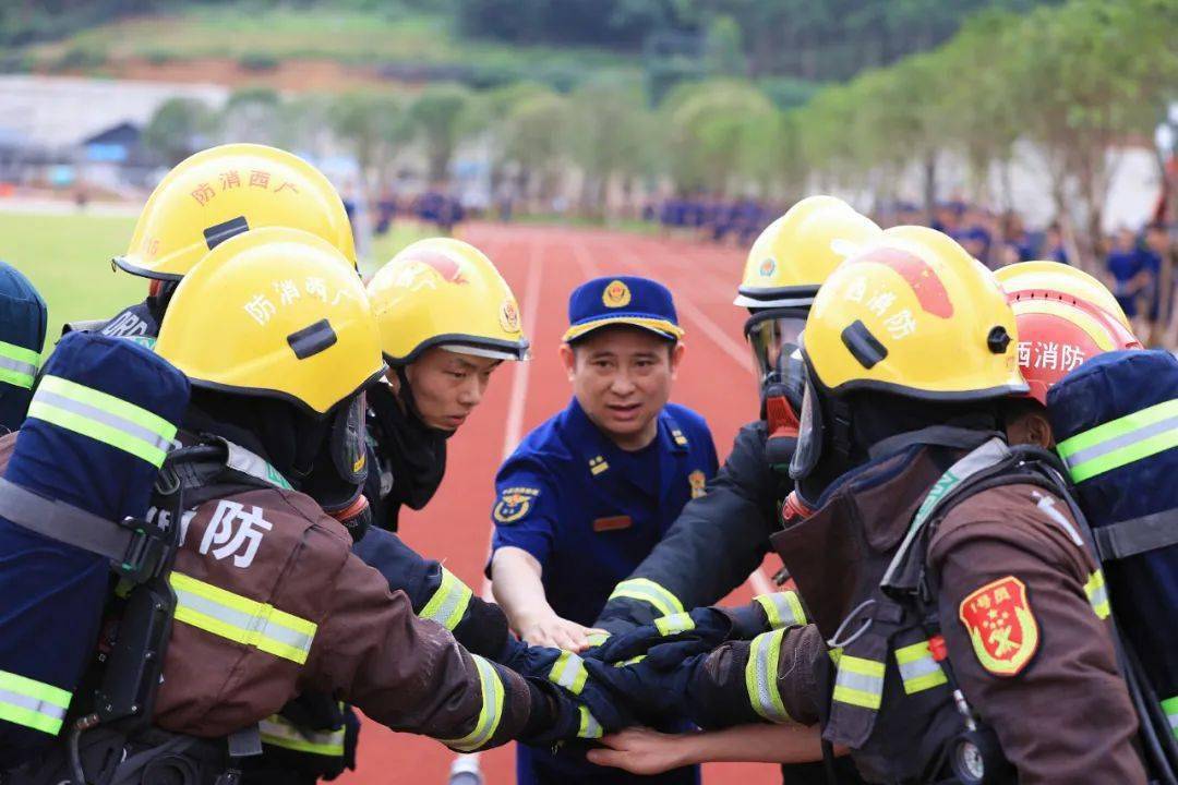 柳州消防練兵對抗點燃比武激情!_比賽