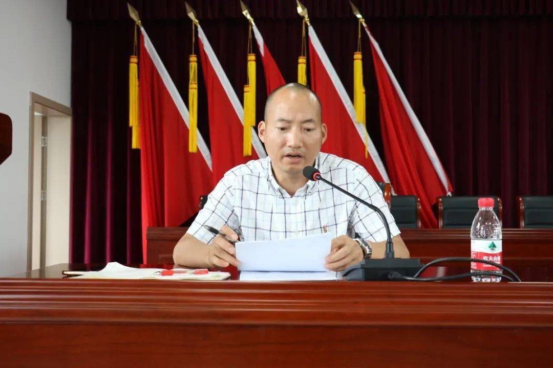 苏溪镇召开"五水共治"暨新时代文明实践工作推进会议_贾荣文