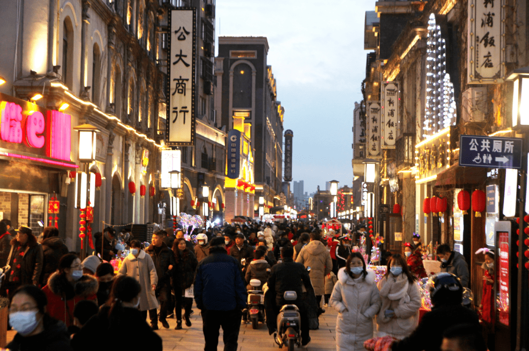 此次海州区商业街区月光经济启动仪式,将于5月29日晚7:30分在民主路