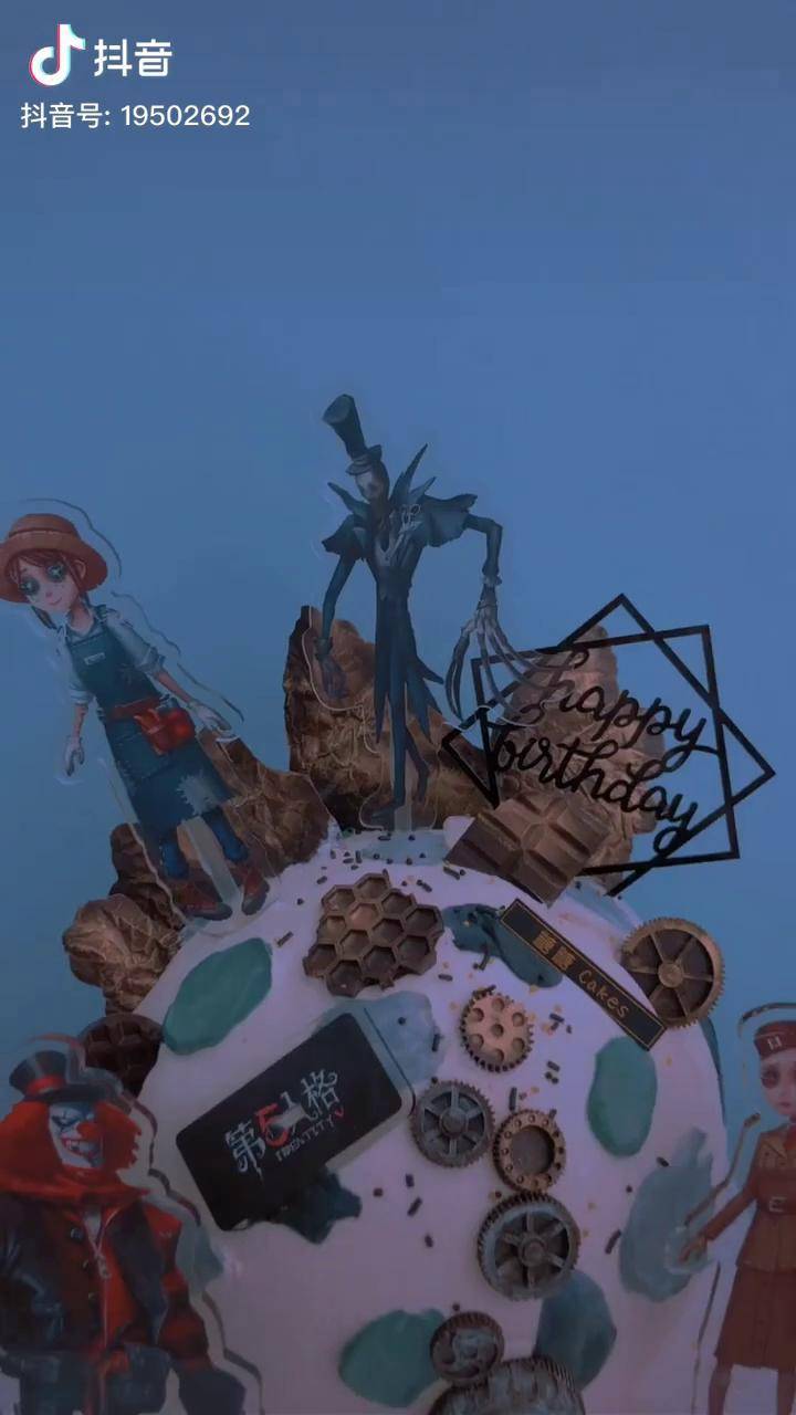 第五人格主题蛋糕来啦好喜欢这个游戏玩起来紧张又刺激你喜欢什么角色