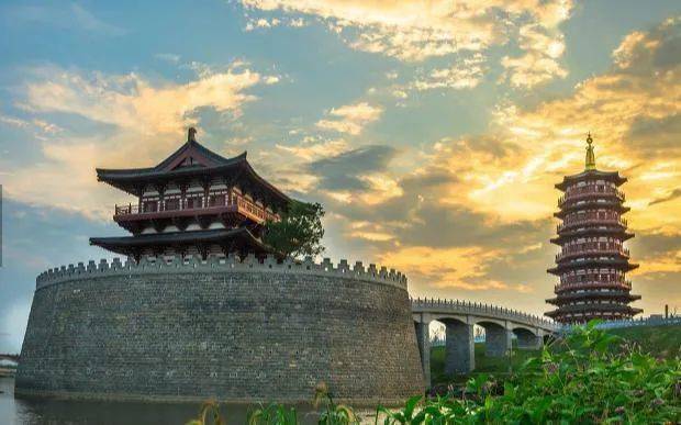 十三朝古都洛阳旅游 eb1ed5959e1b4490b56a56c225224ebf.jpeg