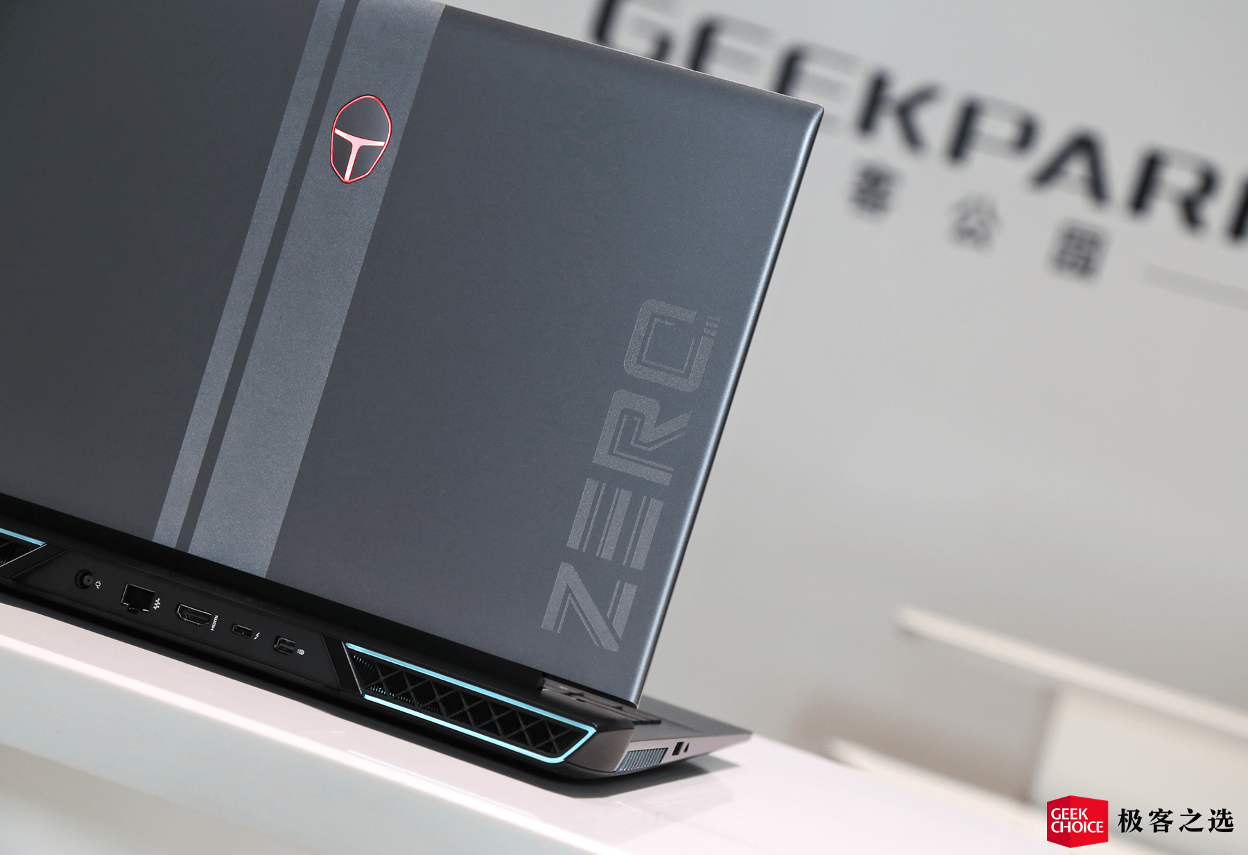 雷神zero评测第11代酷睿i7rtx3060可游戏也可办公的多面手