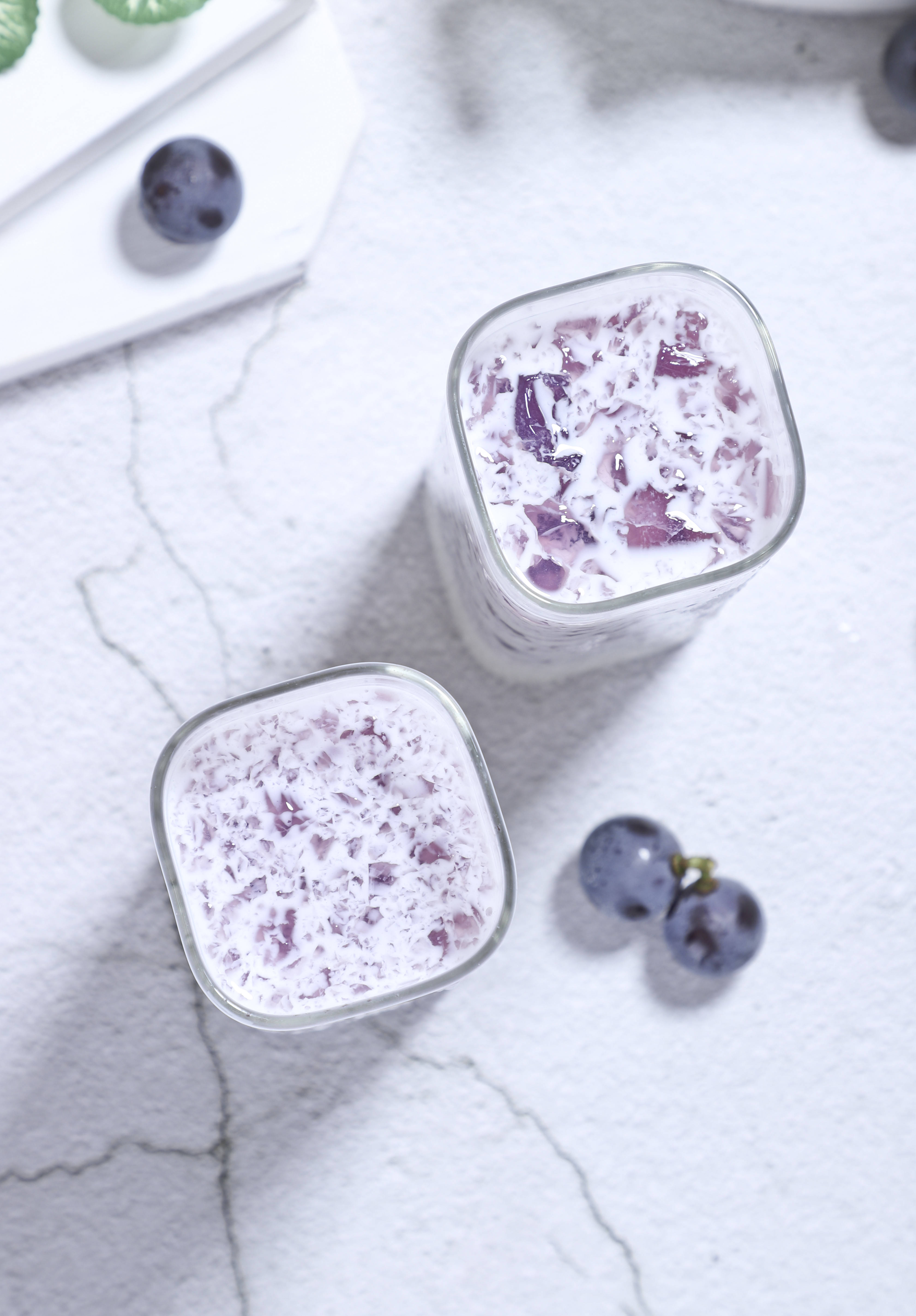 周末美食diy|凉爽又好看的葡萄撞奶不安排一下?