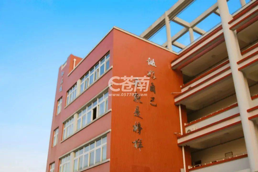 渎浦小学图片