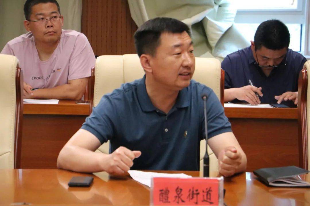 李学明带队现场调度明董高速高密段征迁工作_大牟家