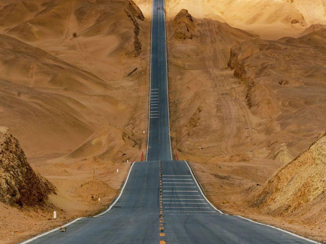 恶魔之眼,茫崖翡翠湖,东西台吉乃尔湖等,不错过每一个西北网红打卡地