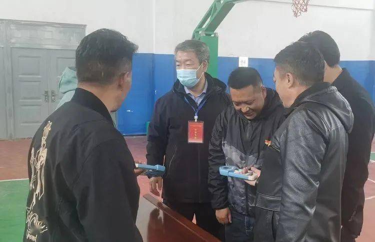 人员安排等做了详细的讲解,人民政府副县长,教育局长尼玛扎西,对监测