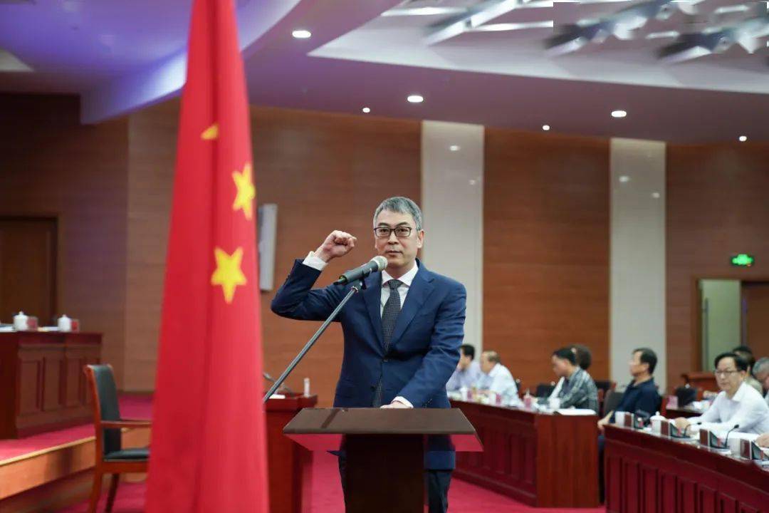 人事徐建任青浦区代理区长