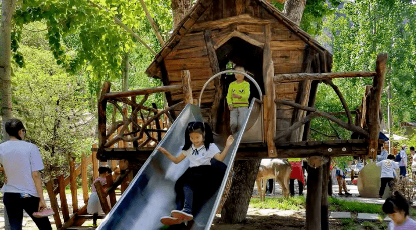 六一幽岚山童话森林正式开园