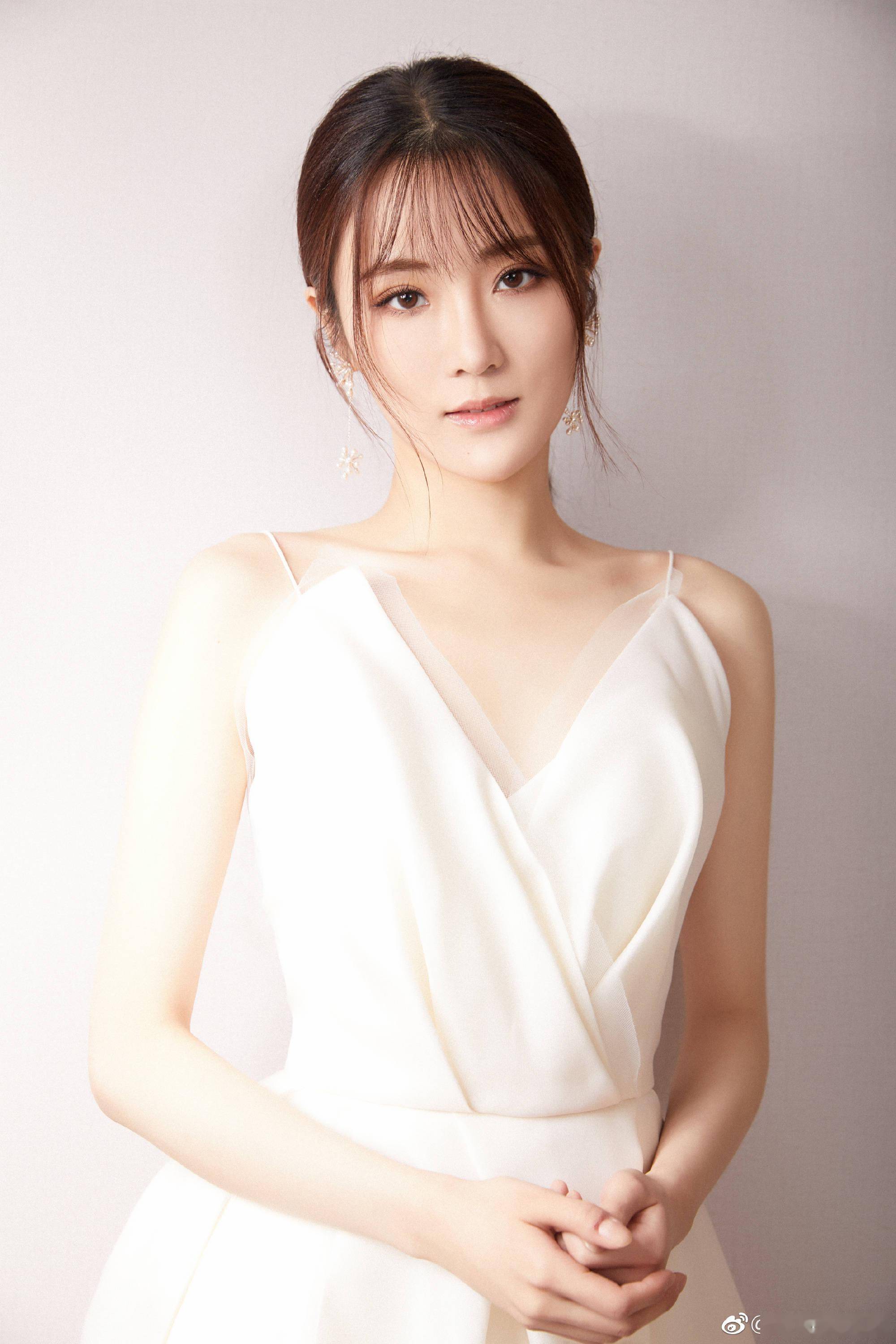 凯丽胡兵组"double二"组合太好笑,和女儿张可盈唱rap又甜又燃_可可