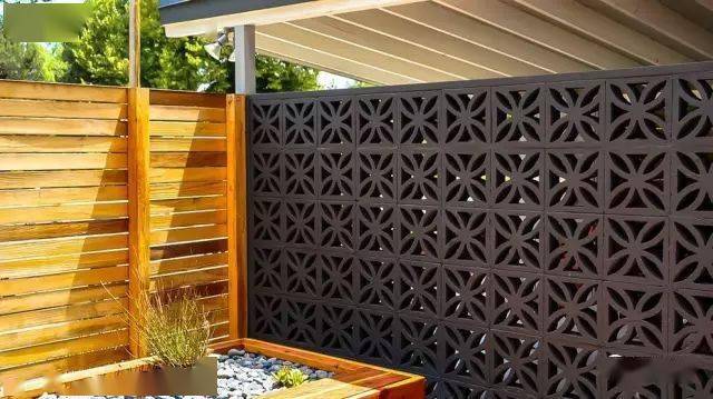 院子里的一面墙