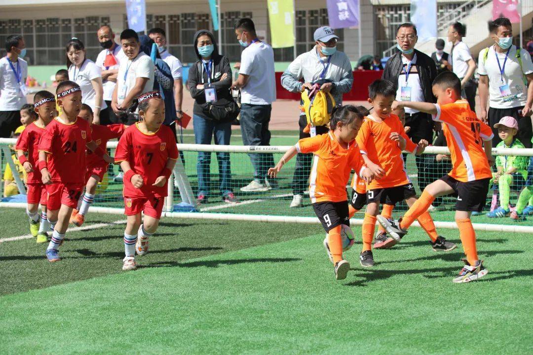 2021年呼和浩特市校园足球特色幼儿园游戏嘉年华活动开幕附更多精彩图片_人民体育场
