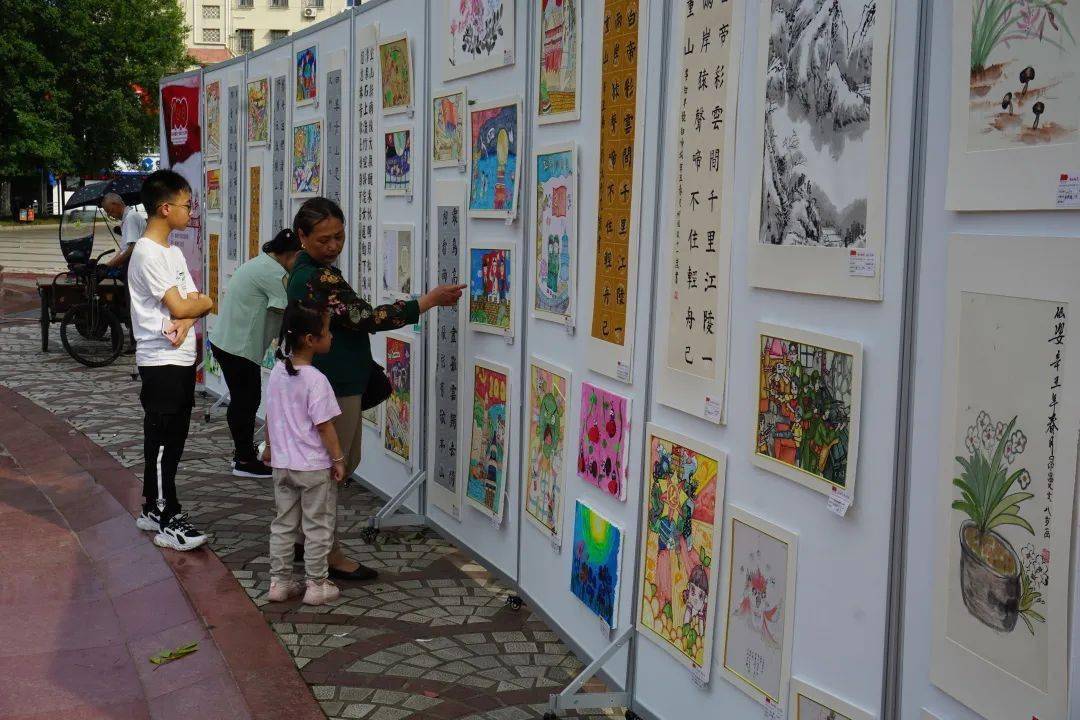 巢湖市文旅局举办童心向党快乐成长少儿书画展