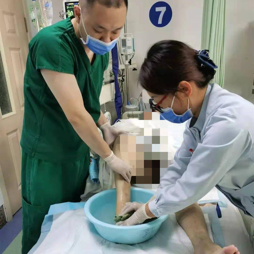 护理园地】一名ICU护士的小小愿望_患者