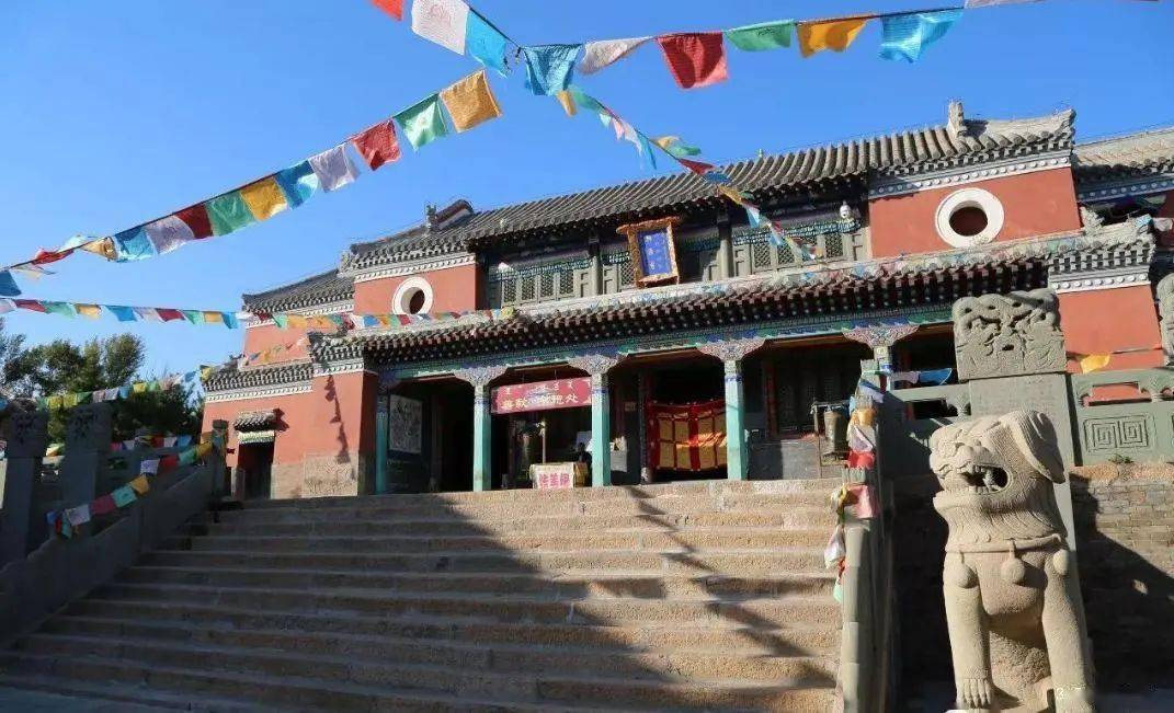 库伦是17世纪建立的古城.