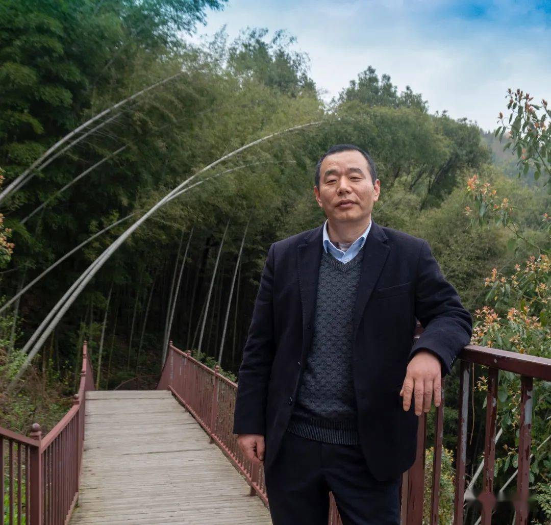 今日头条67南佳的散文大父