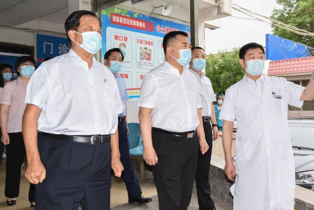 尹建伟副院长就医院近年来发展情况,发热门诊规范化管理,预检分诊