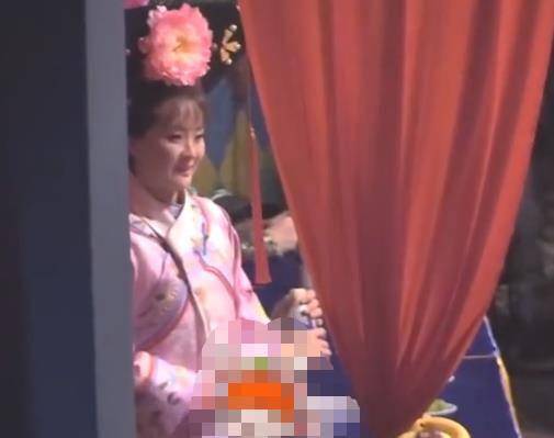 撞脸贾玲?王艳再演“晴儿格格”,脸部松垮浮肿