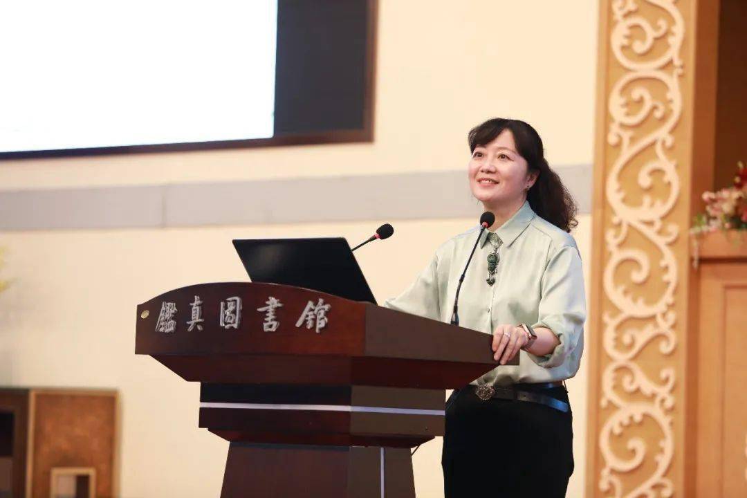 扬州讲坛精粹丨殷健灵:我心中的儿童文学