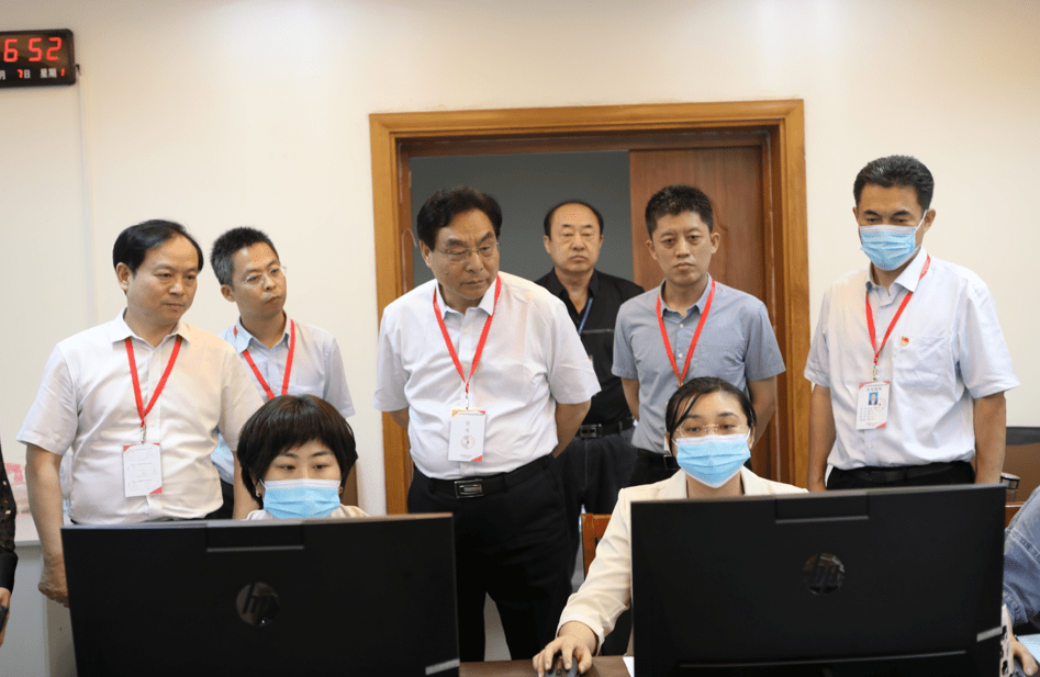 孙永振督导检查2021年高考工作