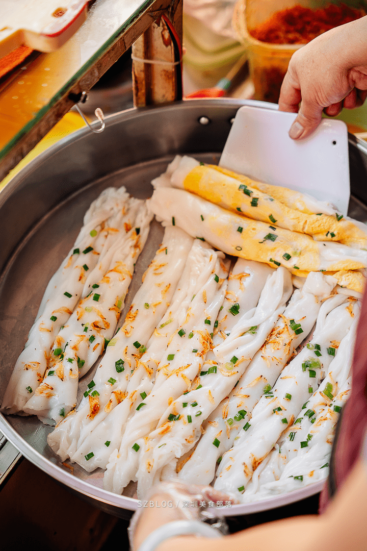 "开店不赚钱,摆摊卖肠粉火了"_汕尾