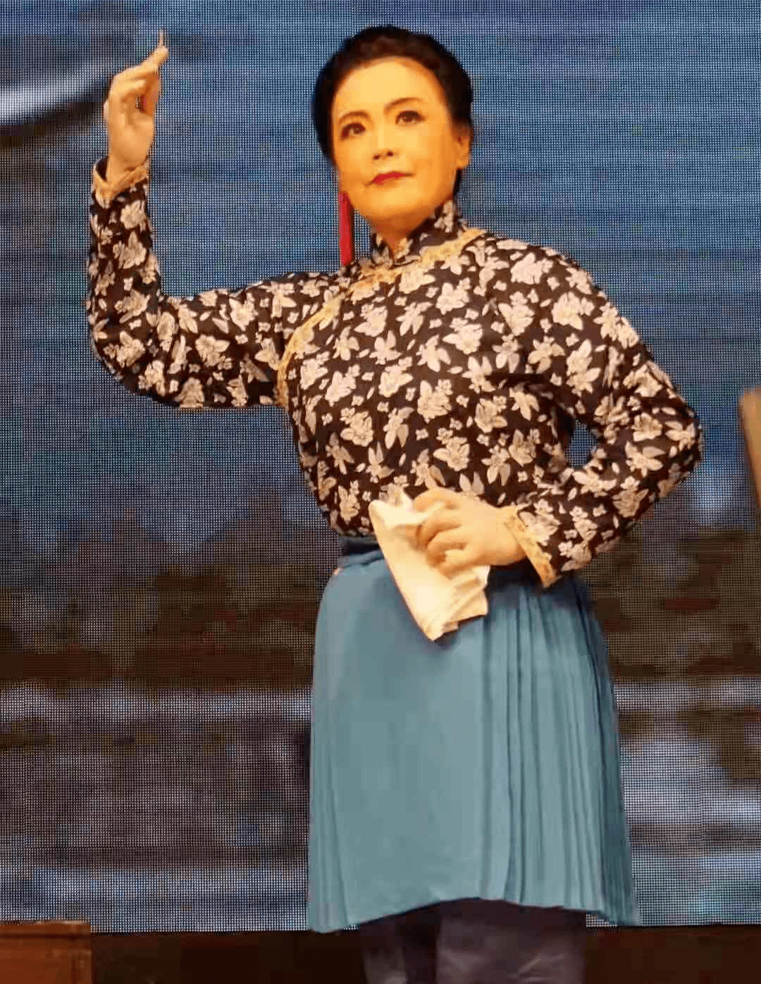 剧中刘世鹏饰演刁德一郭洪林饰演胡传魁现代京剧《沙家浜·军民鱼水情