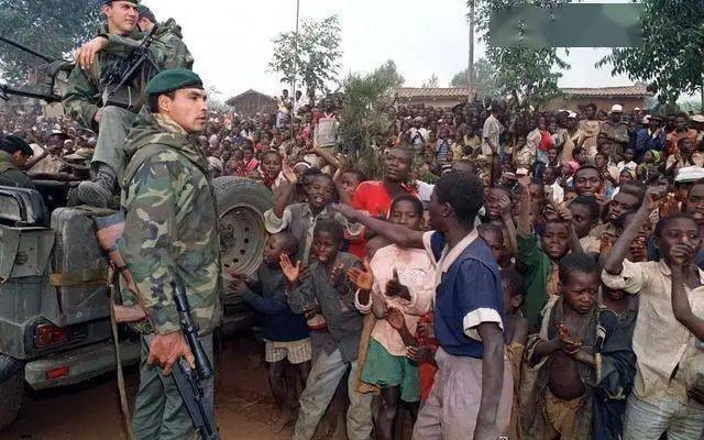 卢旺达爱国阵线图片