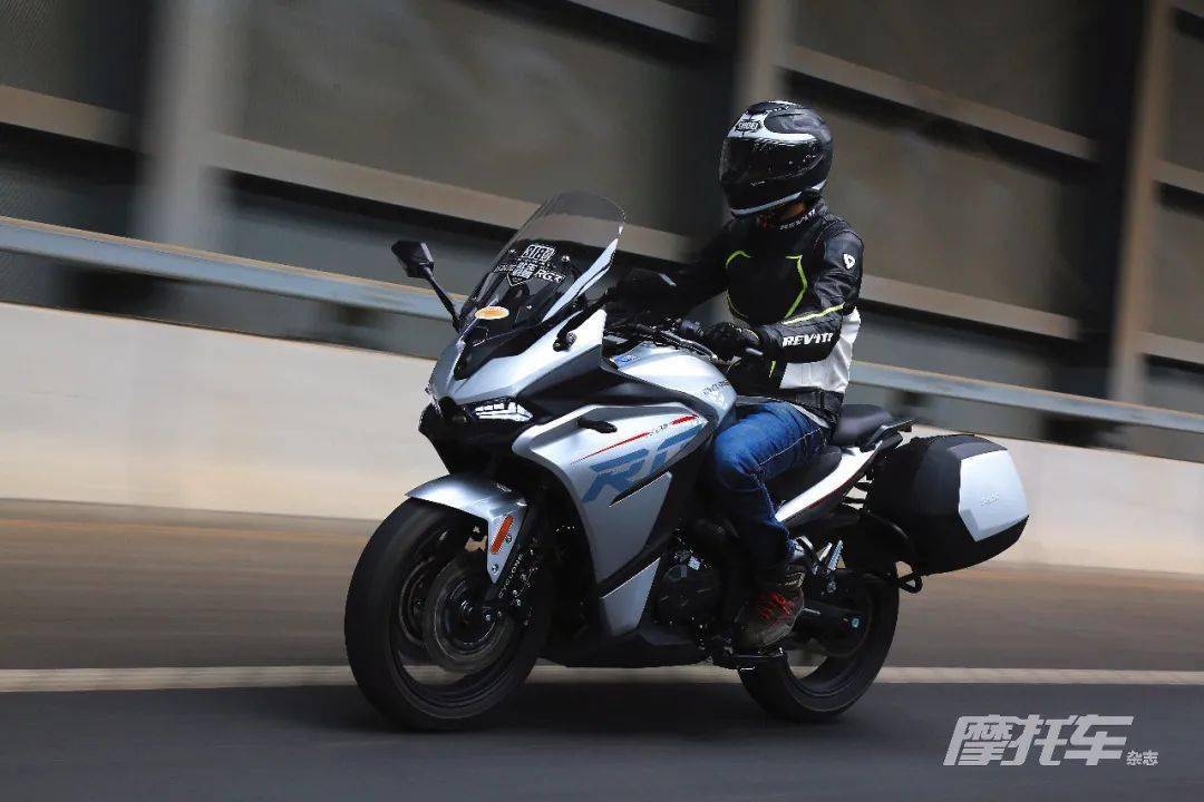 车评体验赛科龙rg3全民adv时代运动旅行车型能否突围