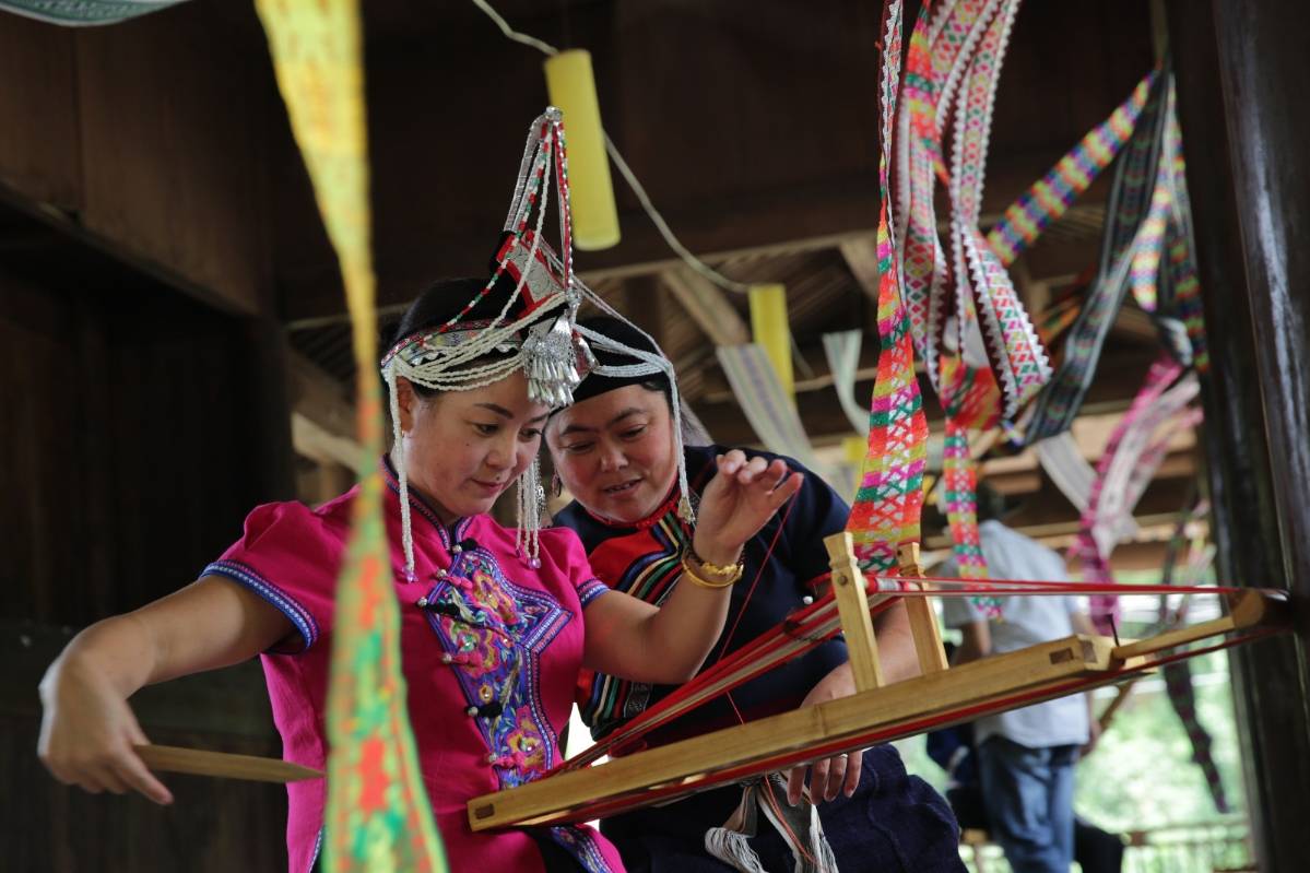 景宁畲族彩带编织技艺入选第五批国家级非遗项目名单