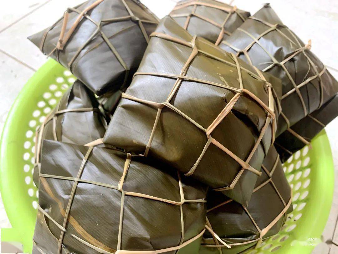 新兴小伙伴回村包粽子啦这些有妈妈味道的粽子吃得太满足啦