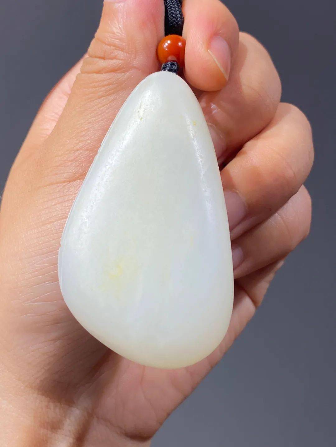 用之美石韫玉而山晖▎不假修饰的白玉原石籽儿