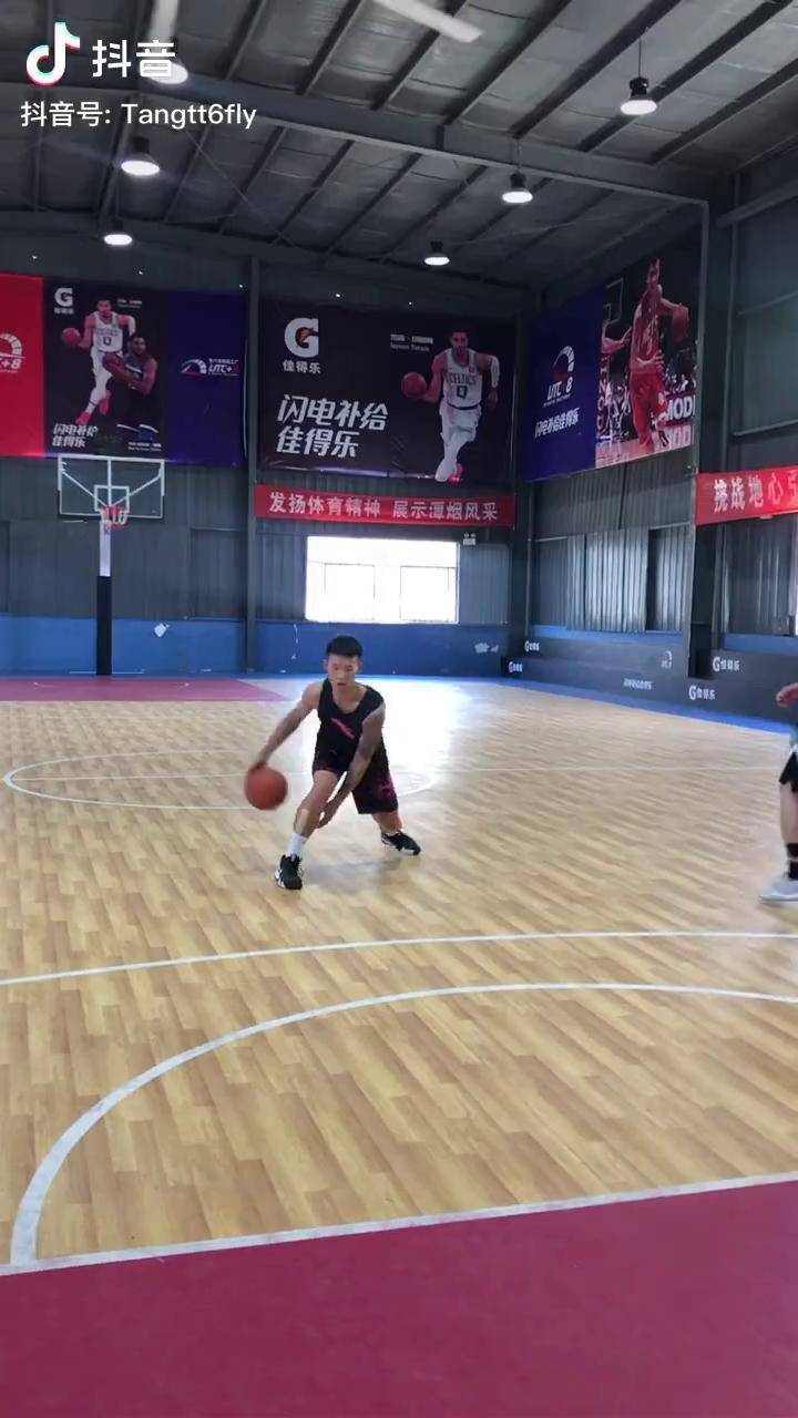 myman林识宇willballer白晶训练师唐天天草根球王争霸