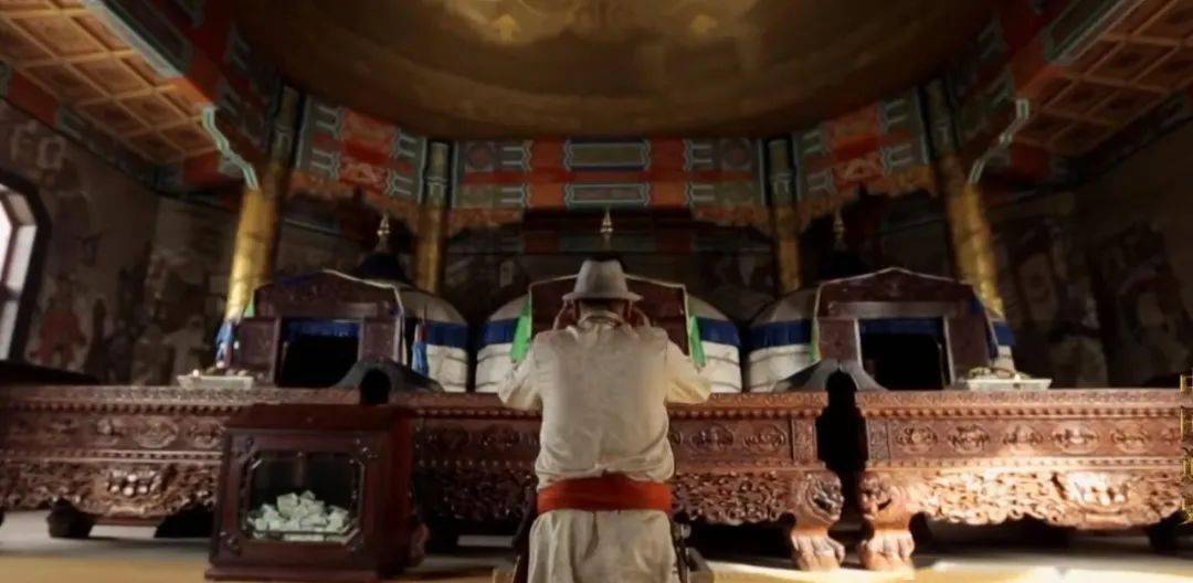 演员旁白:成吉思汗的两位大将,一个是博尔术,一个是木华黎.