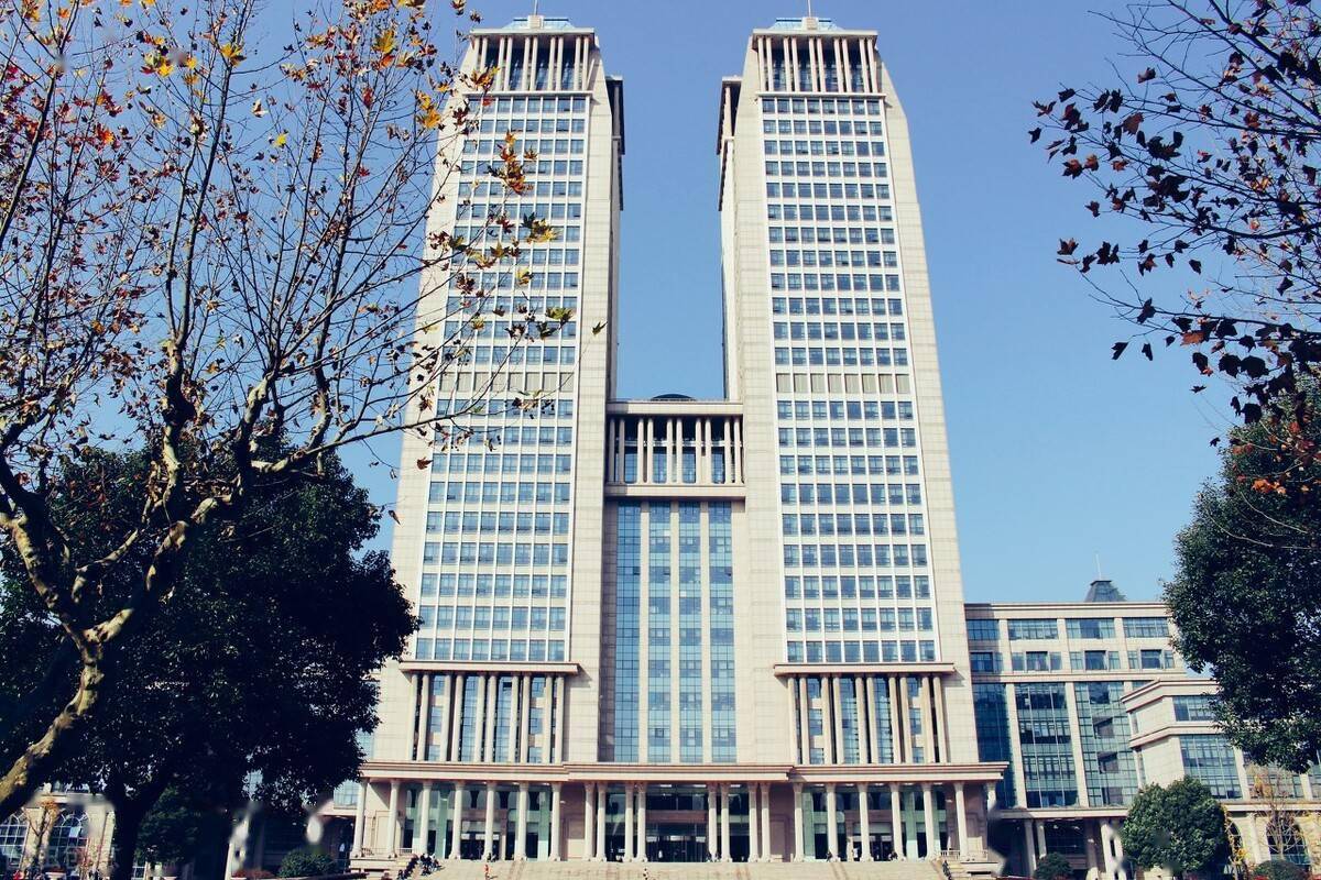 复旦大学官方回应,五大谣言终结,三个问题存疑