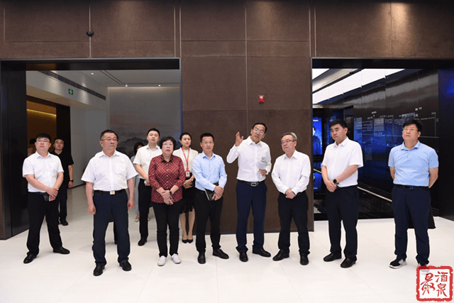 酒泉吴仰东率队赴东旭集团考察签约