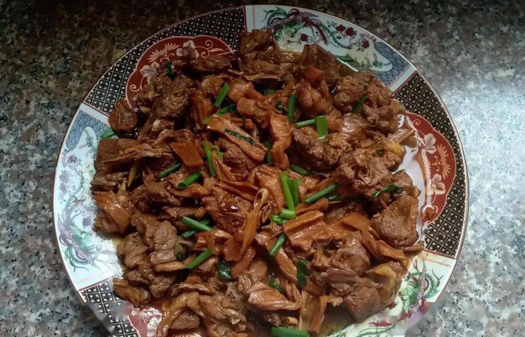 广东笋干焖鸭家常做法, 滋阴祛燥, 开胃爽口!