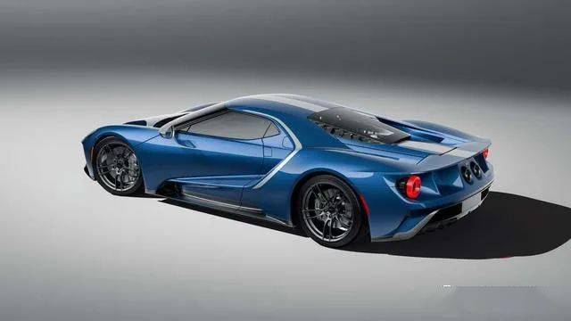 2021款福特gt跑车向赢得daytona的kenmiles赛车致敬