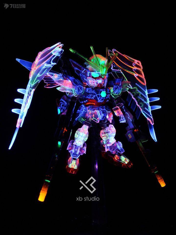 根大木秀:荧光透明sdex飞翼高达