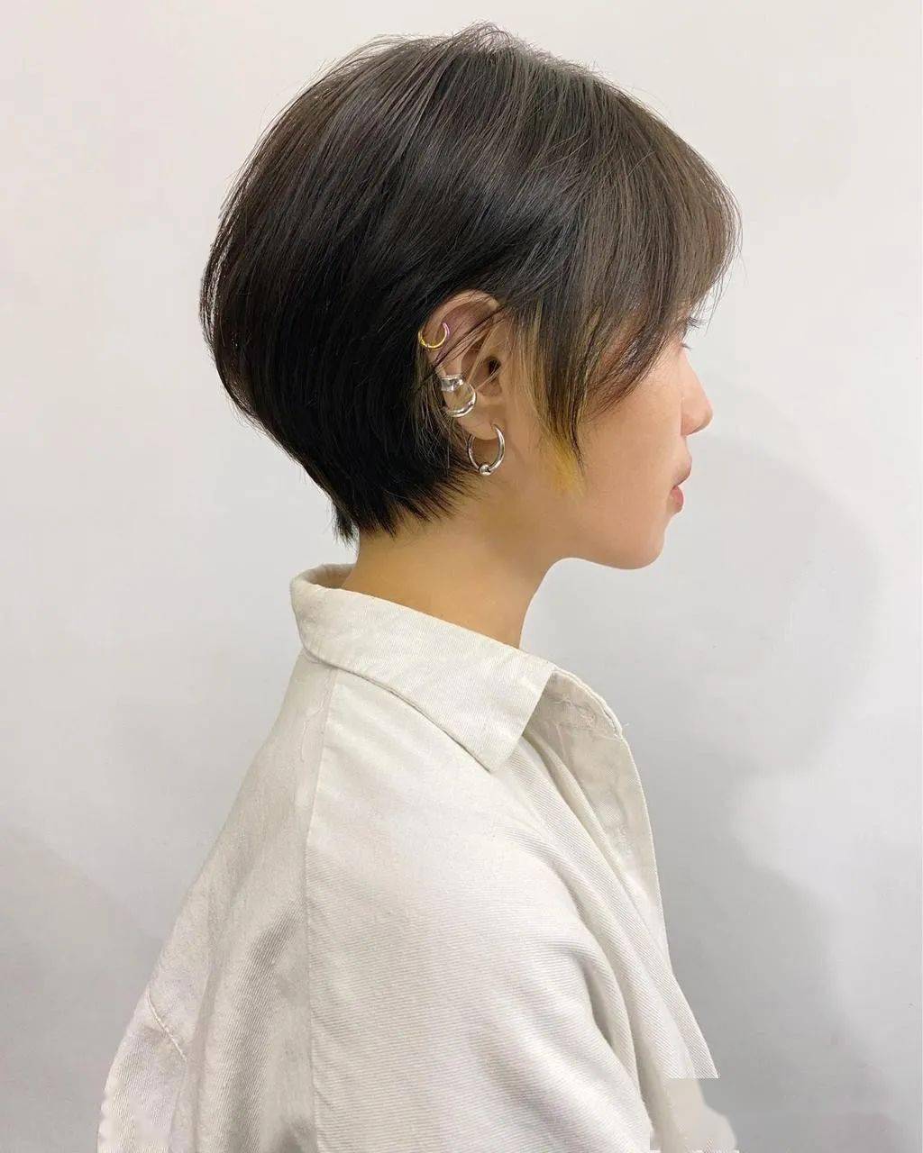 流行短发:简单就很美!