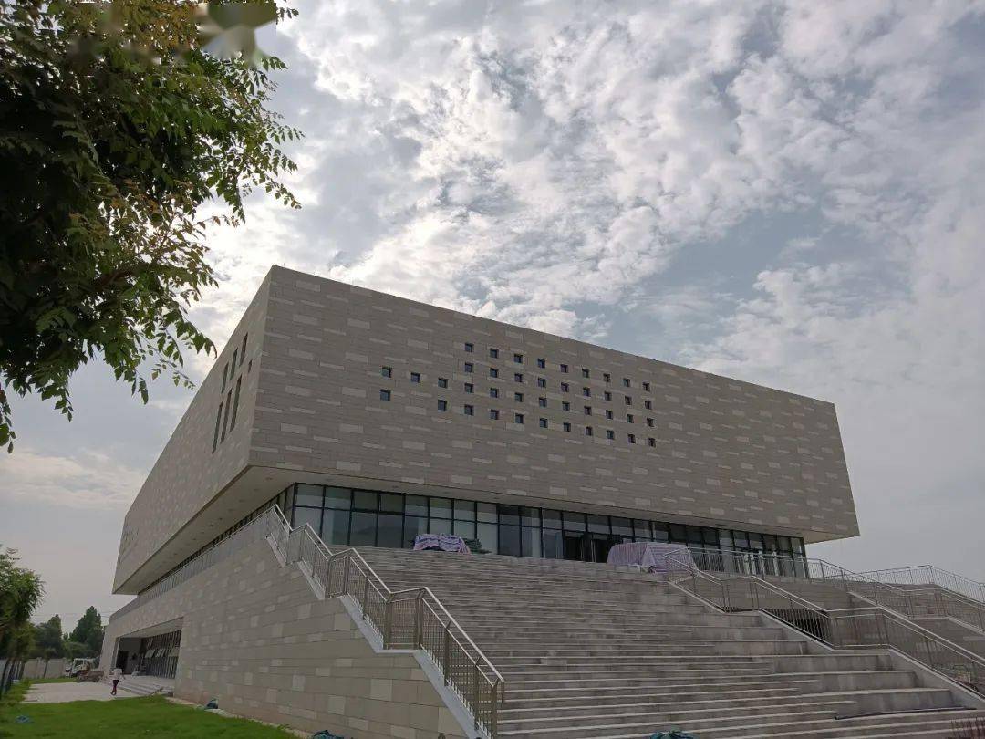 最后冲刺来自一线的声音孟州市新一中建设即将完工