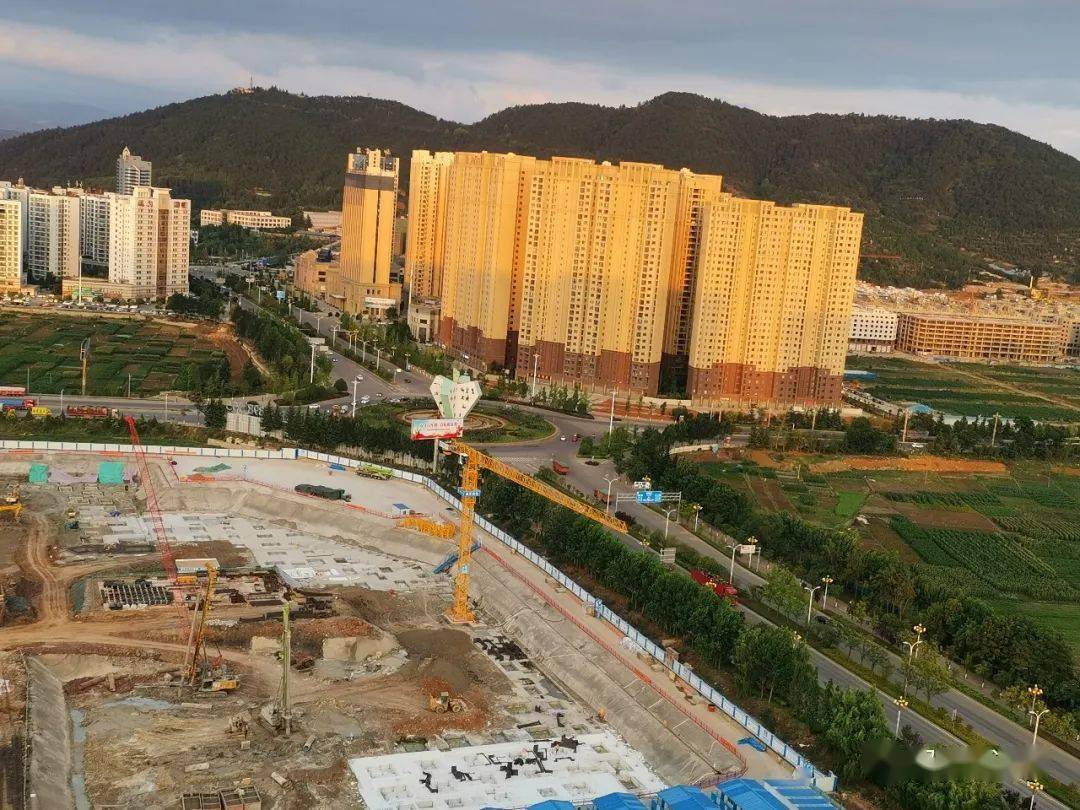 昭通168米高楼已经建成这样了.